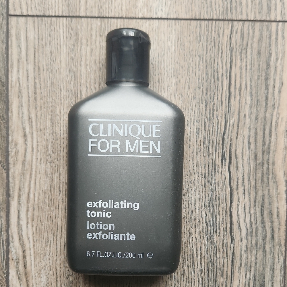 Clinique Black Cleanser Grooming Essential